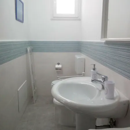 La Finestra Sul Mare Bed and Breakfast Capo dʼOrlando